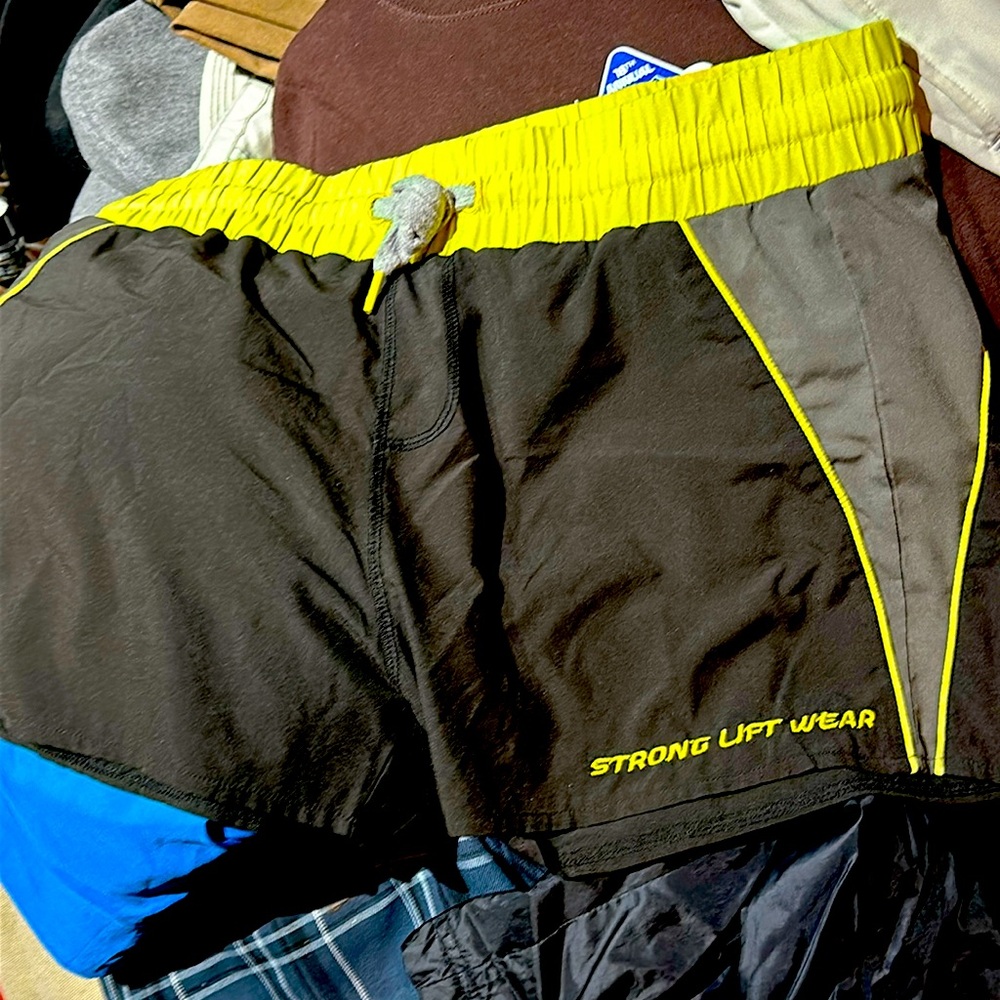 STRONG LIFT WEAR Shorts